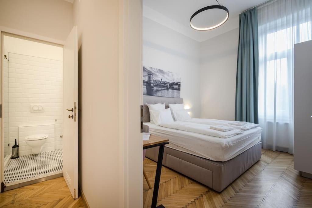 Klauzal City Garden Apartments - 2-Bedroom K34 Boedapest Buitenkant foto