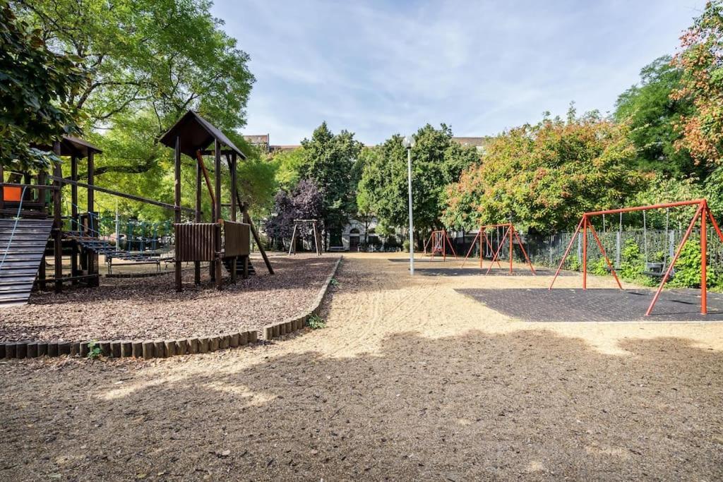 Klauzal City Garden Apartments - 2-Bedroom K34 Boedapest Buitenkant foto
