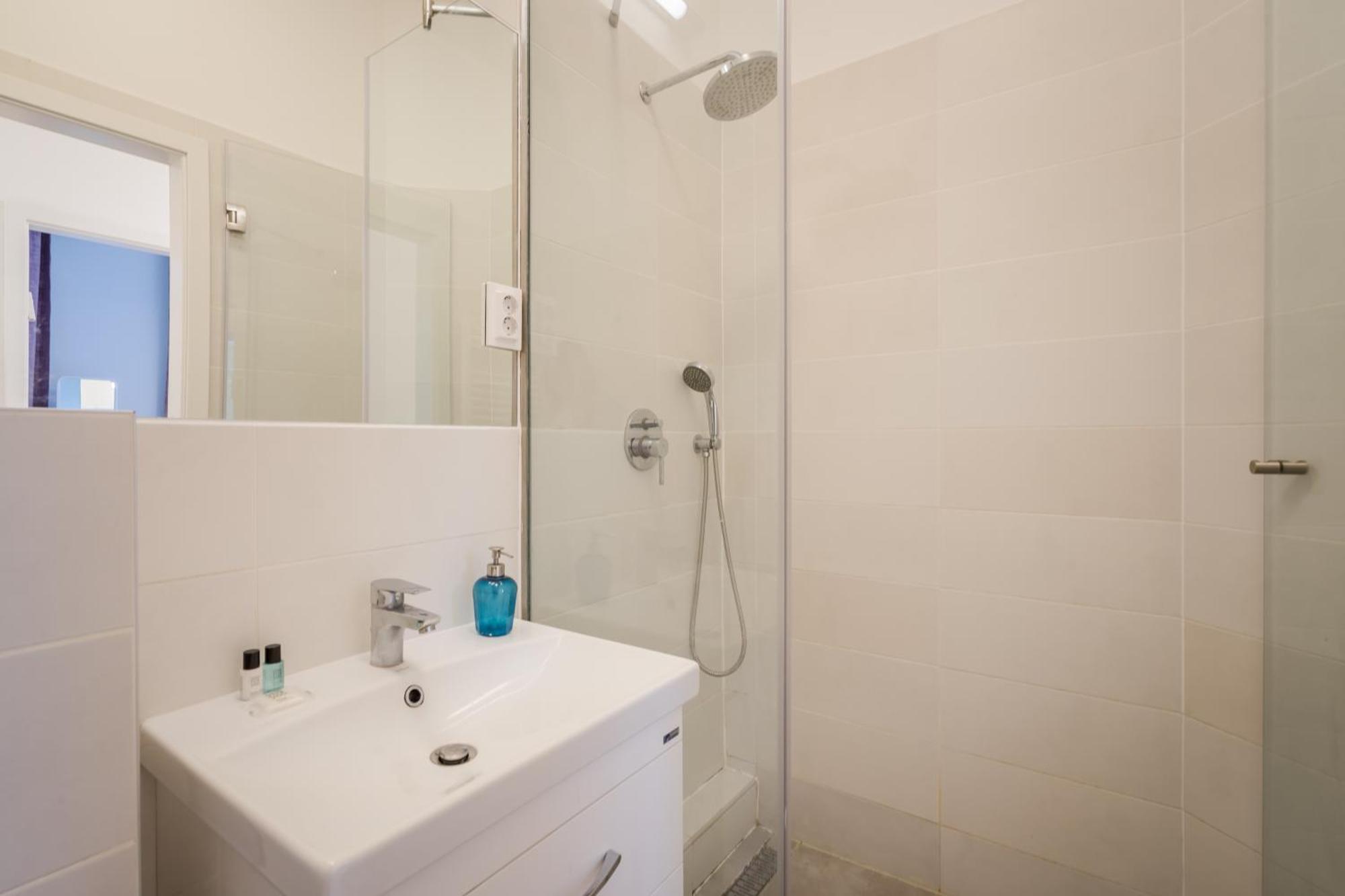 Klauzal City Garden Apartments - 2-Bedroom K34 Boedapest Buitenkant foto