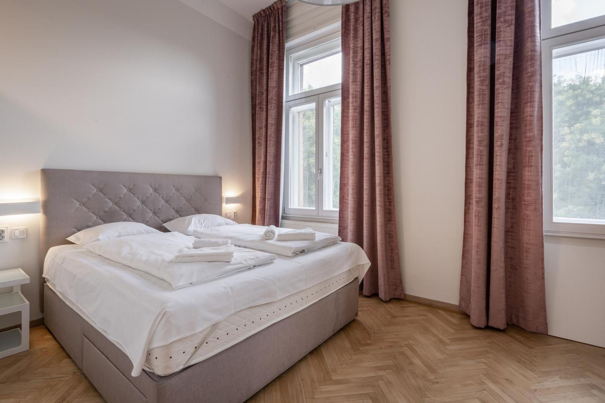 Klauzal City Garden Apartments - 2-Bedroom K34 Boedapest Buitenkant foto